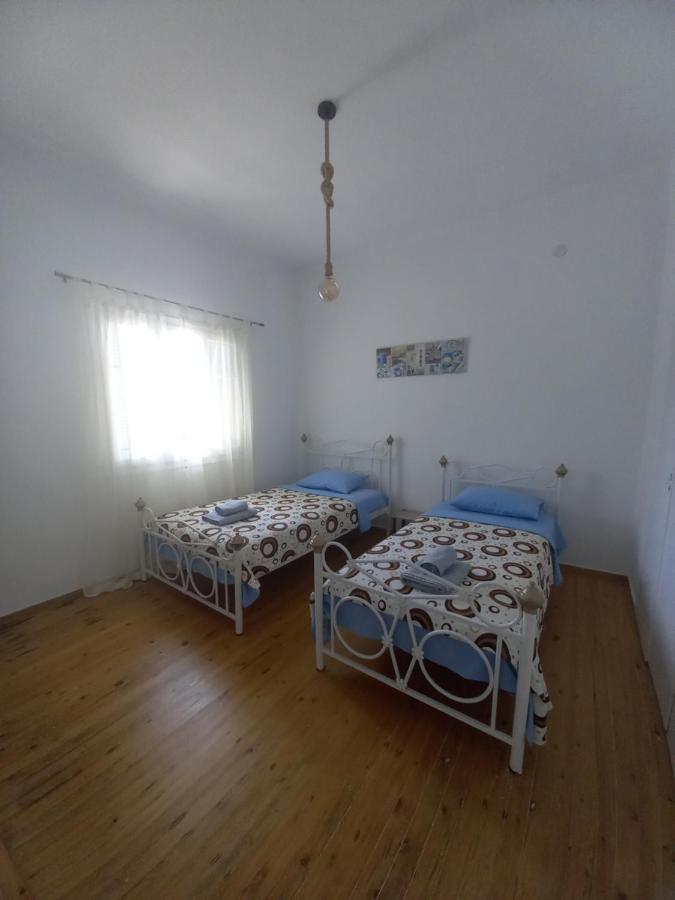 Alas House Agia Triada  Bagian luar foto