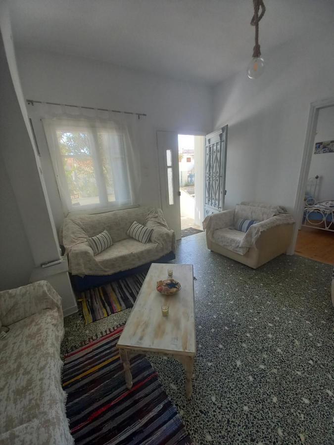 Alas House Agia Triada  Bagian luar foto