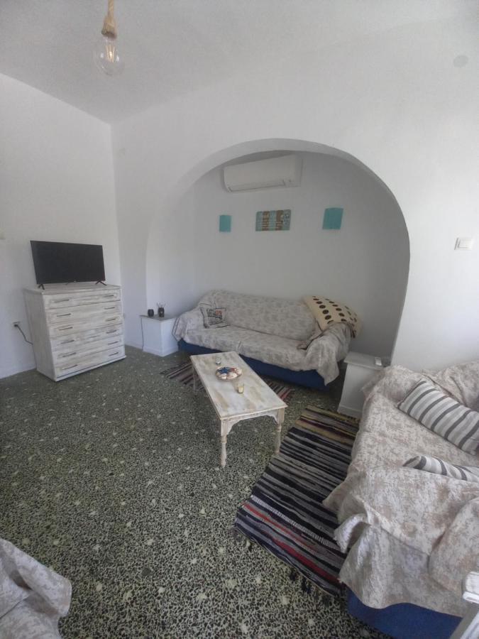Alas House Agia Triada  Bagian luar foto